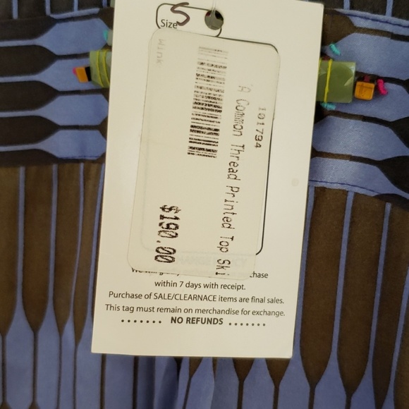 Common thread silk sun top shirt size small - Picture 3 of 4